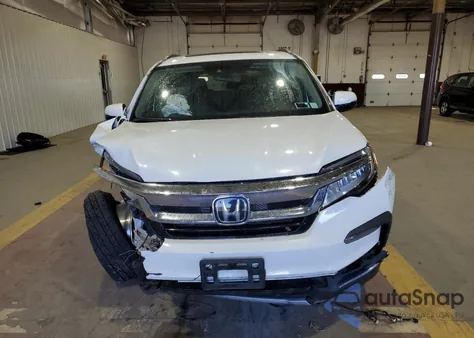 2022 Honda Pilot Touring из США, поврежденный, VIN 5FNYF6H69NB029700